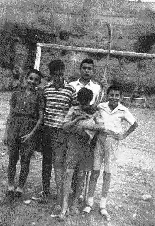 1956 Pere de cal Pere Ticona, Maginet de cal Magi, Eduard de la Torre de can Parellada, Josep Mª de can Borràs i Jaume de can Borràs.jpg