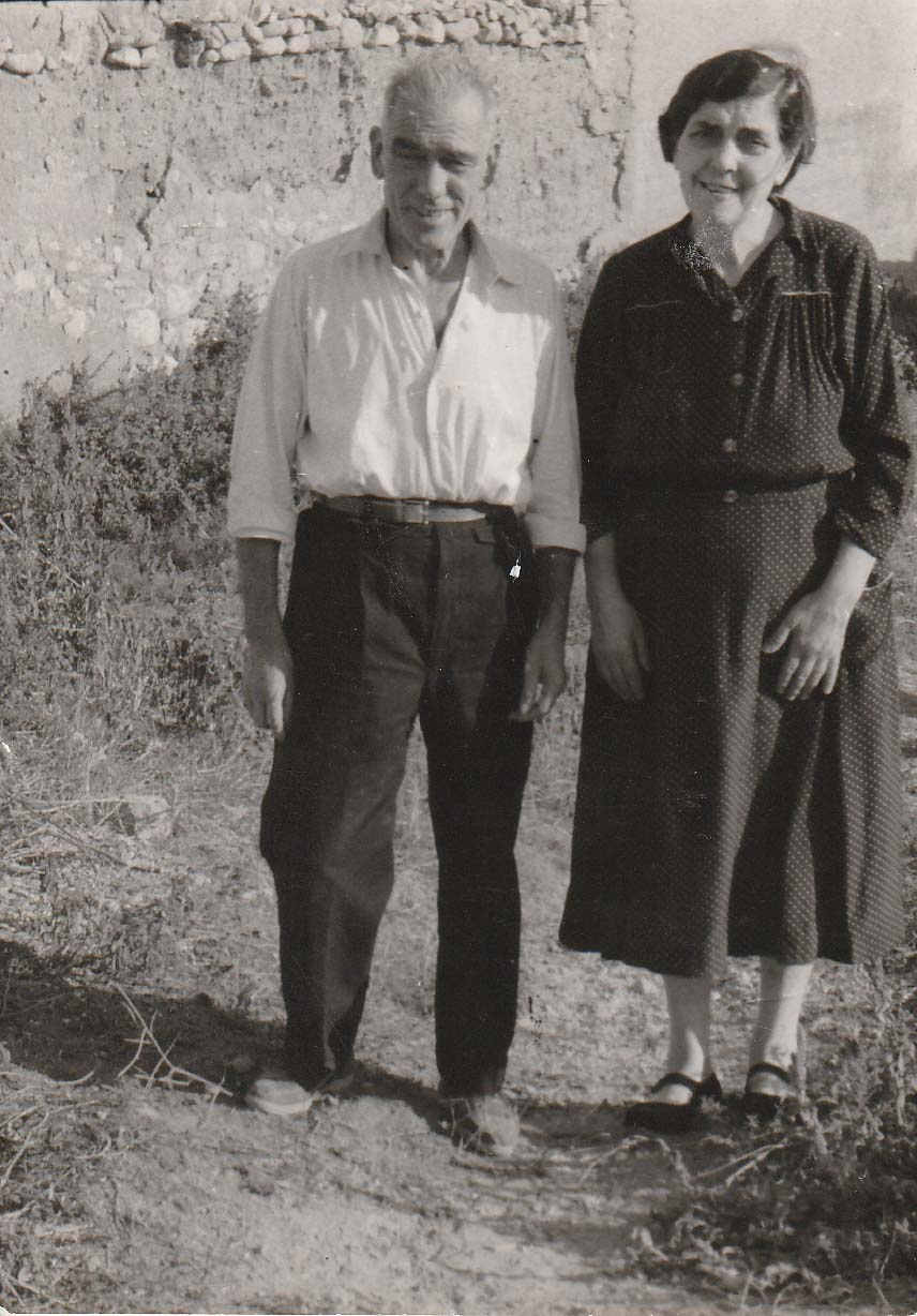 1962 El Joan i la Pauleta de cal Miqueló.jpg