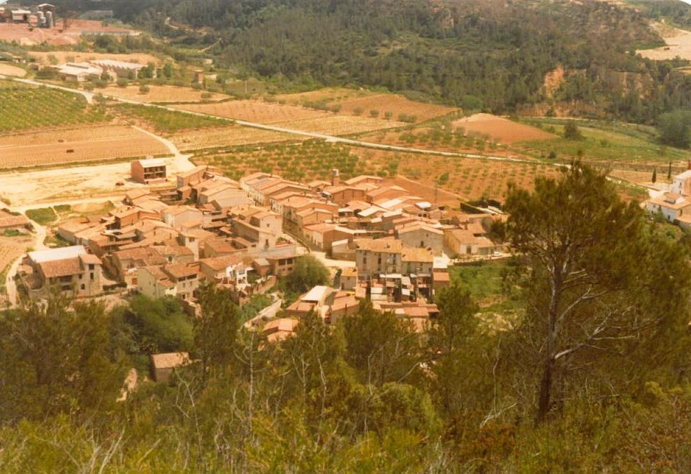 1983 El cau del Figuerot El Bedorc vist des del cau (Foto Antoni Escudero).jpg