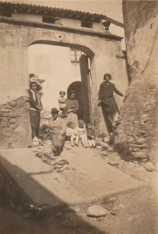 Ca l'Enric (entrada al bulevard).jpg