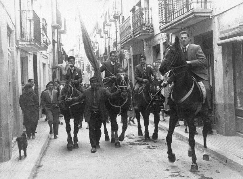 ELS TRES TOMBS a Piera amb el Josep de cal Selva sobre el primer caball.jpg