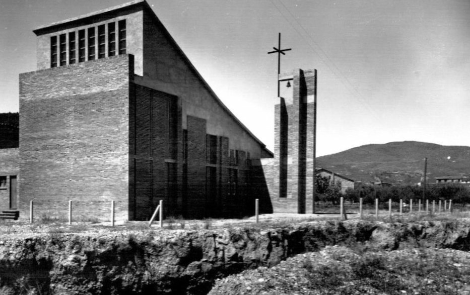 Esglesia de Sant Sebastià (1969 versus 2018) Foto Xavi Gabarró.jpg