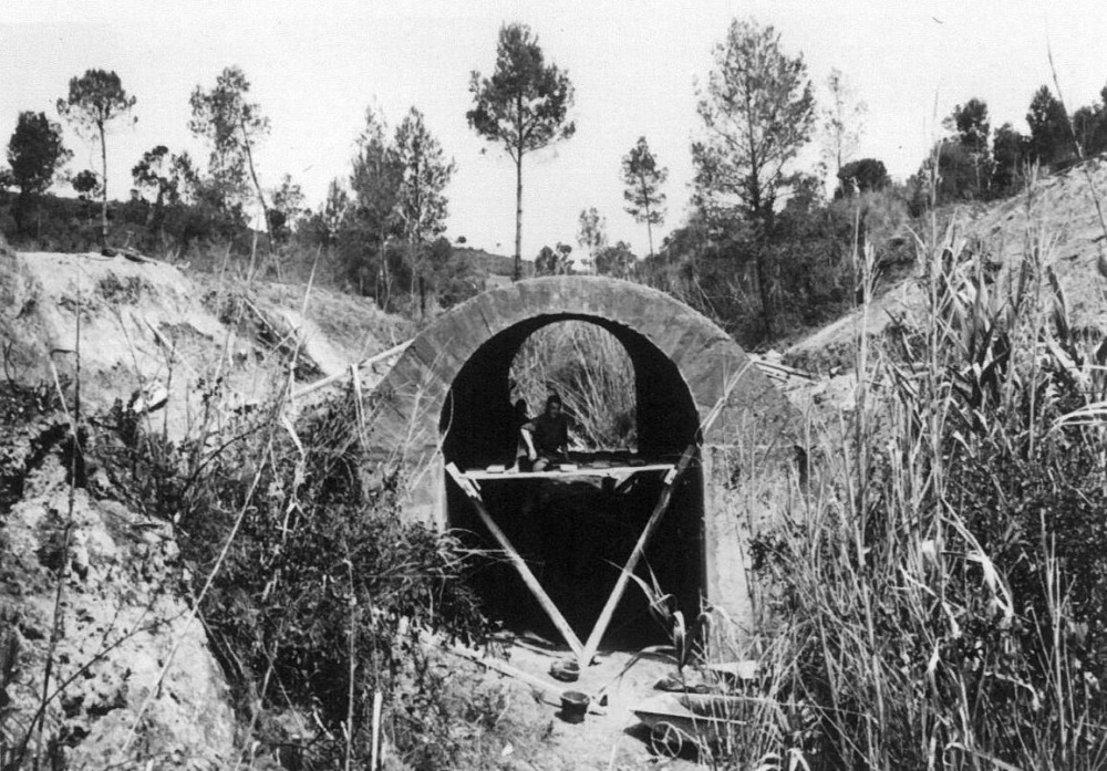 FENT LA CARRETERA Els Torrents. Claveguera alta.jpg