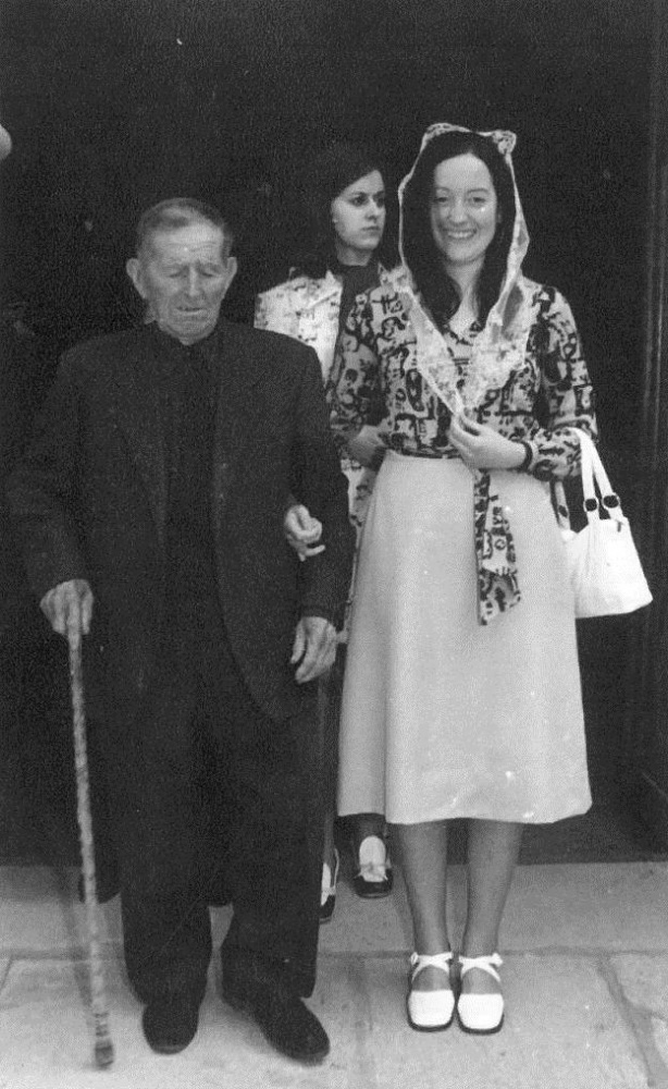 FESTA DE LA VELLESA 1971 Josep de cal Torras, Amàlia de cal Torras.jpg