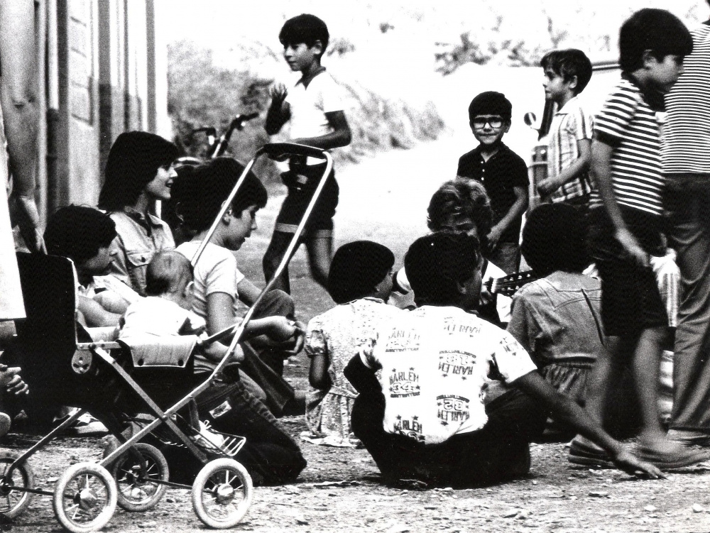 MANIFESTACIÓ VOLEM EL CAMP! 1978. Sergi de cal Sadurní, Gloria Pujades, Josep Mª del Cantó, Josep de cal Masover, Lluiset de cal Peixeter, Josep Mª de ca la Laieta, David de cal Masover.jpg