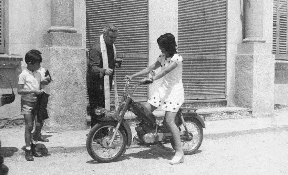 SANT CRISTÒFOL Mossèn Jaume i la Maribel de cal Climent.jpg