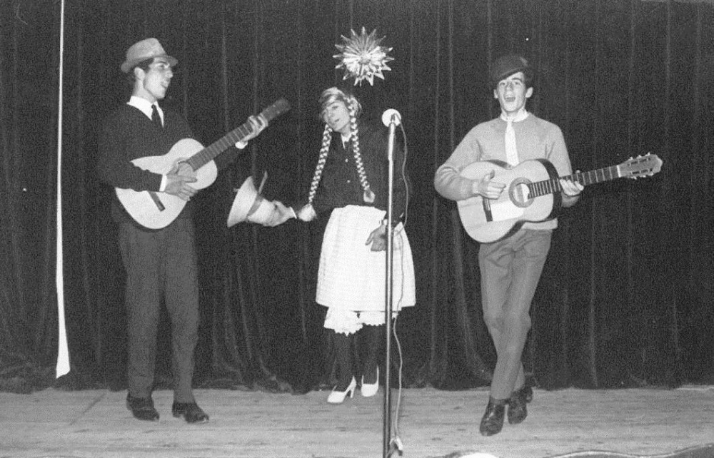 TEATRE 1967 Escala en HI-FI. Pere de ca la Borrassa, Joan de cal Valls, Josep Mª de can Borràs.jpg